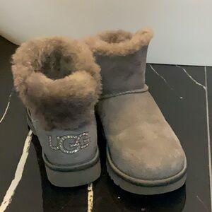 Cozy Gray Shearling Mini Boots